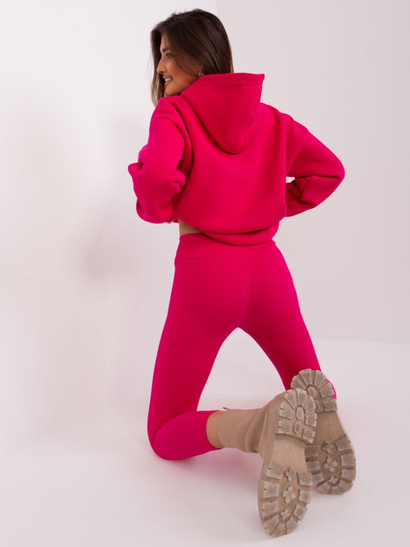 Fuksjowy komplet damski z bluzą oversize i legginsami - obrazek 3