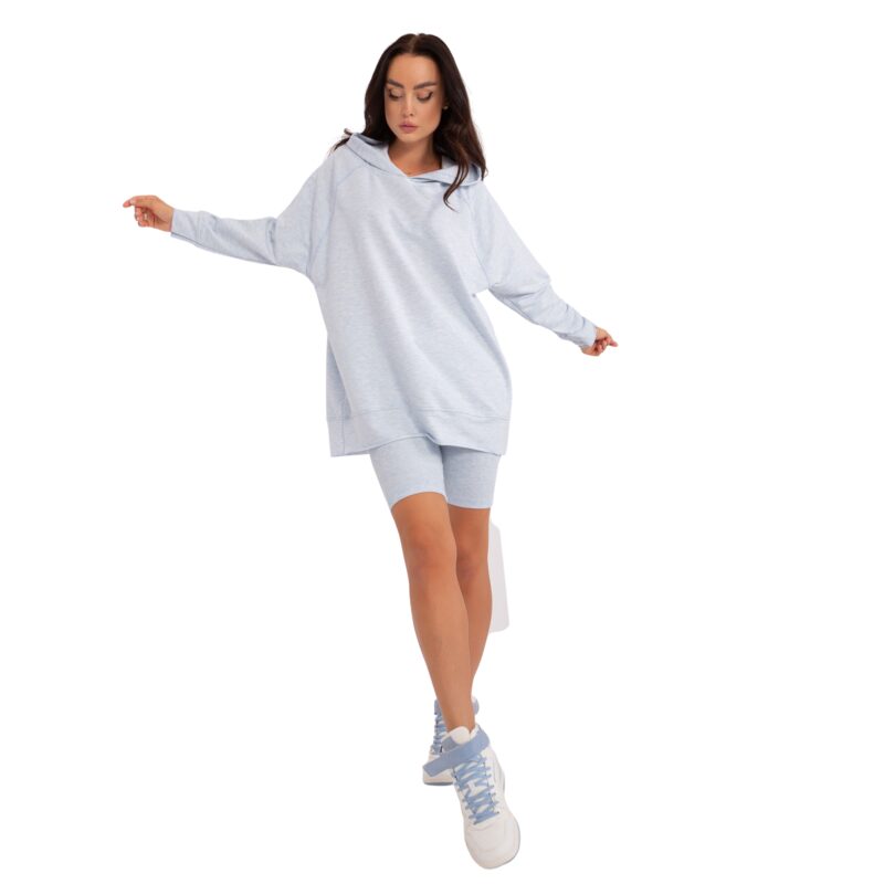 Niebieski komplet damski z kolarkami i bluzą oversize - obrazek 6