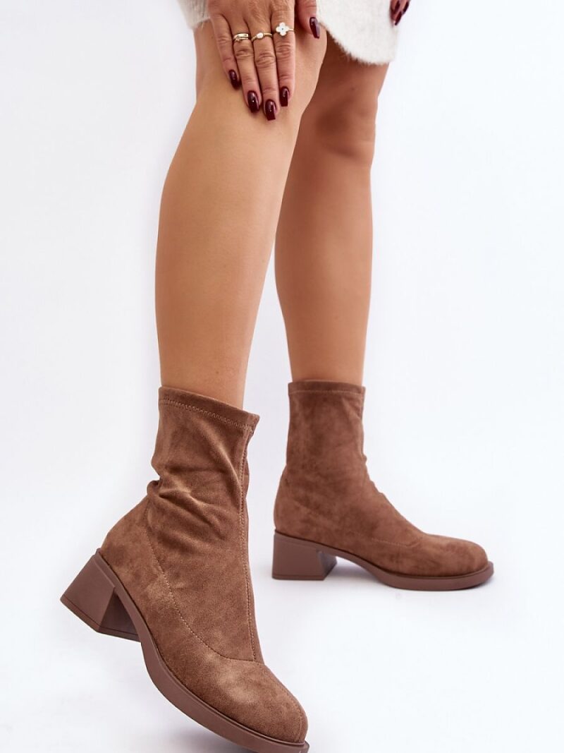 Botki Model Aphroteia 23BT35-6449 Brown Zamsz - Step in style