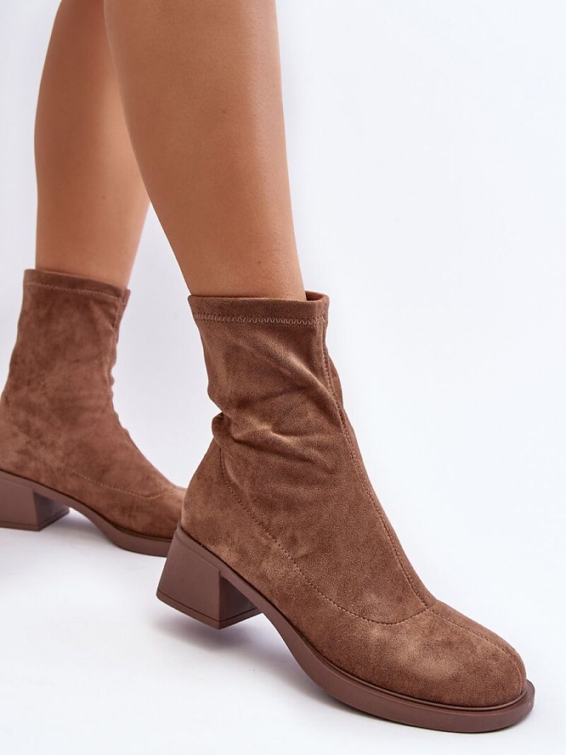 Botki Model Aphroteia 23BT35-6449 Brown Zamsz - Step in style - obrazek 3