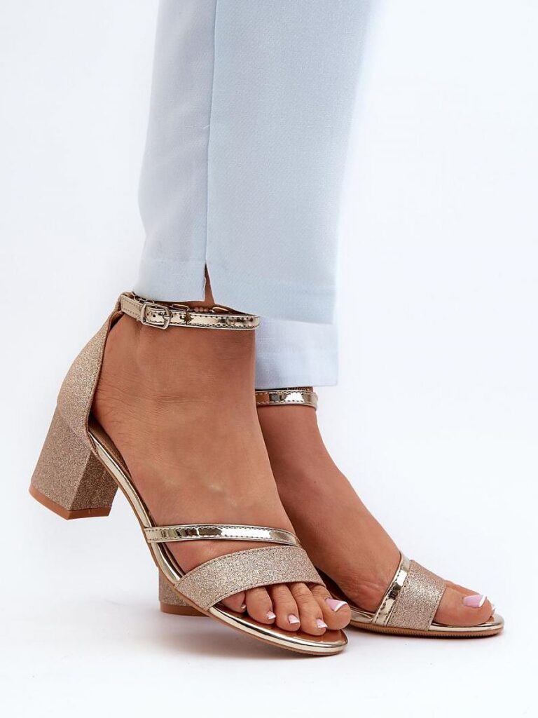 Sandały Model Ploemis 20244 Gold - Step in style