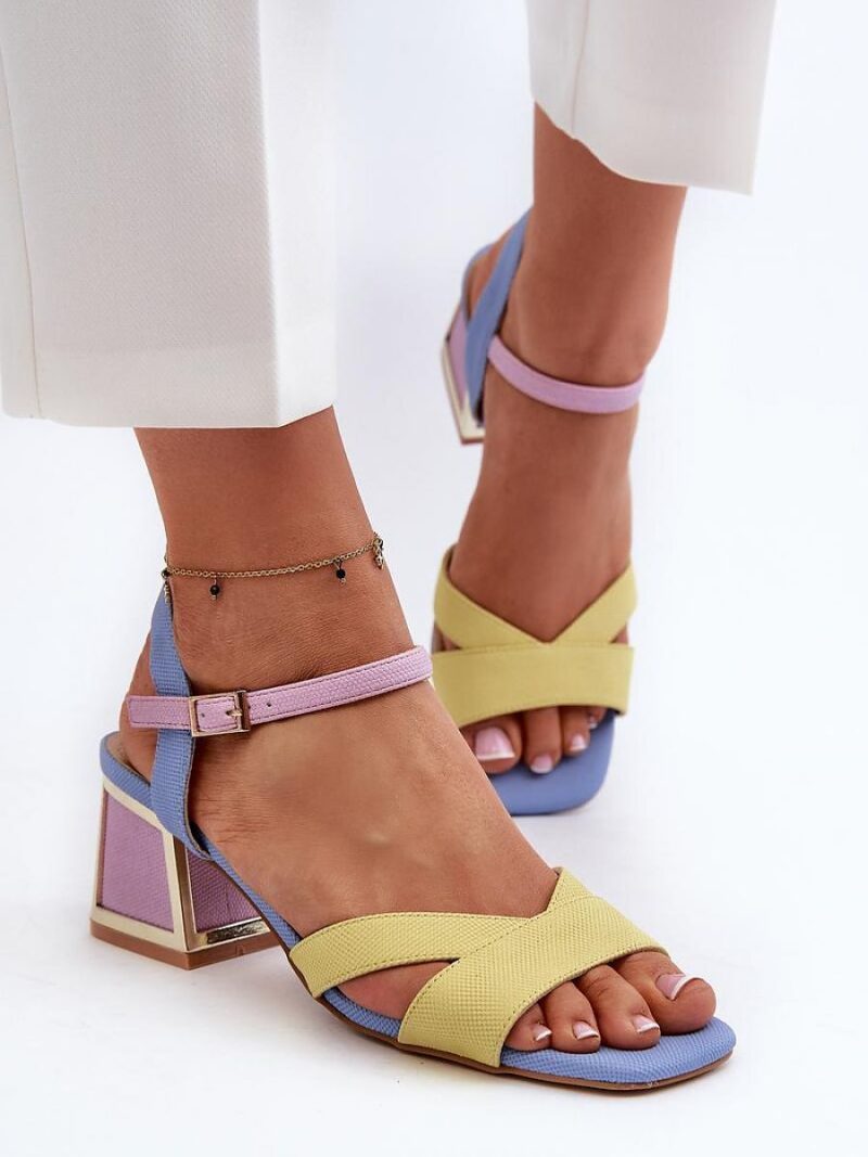 Sandały Model DA CR482 Yellow - Step in style - obrazek 3