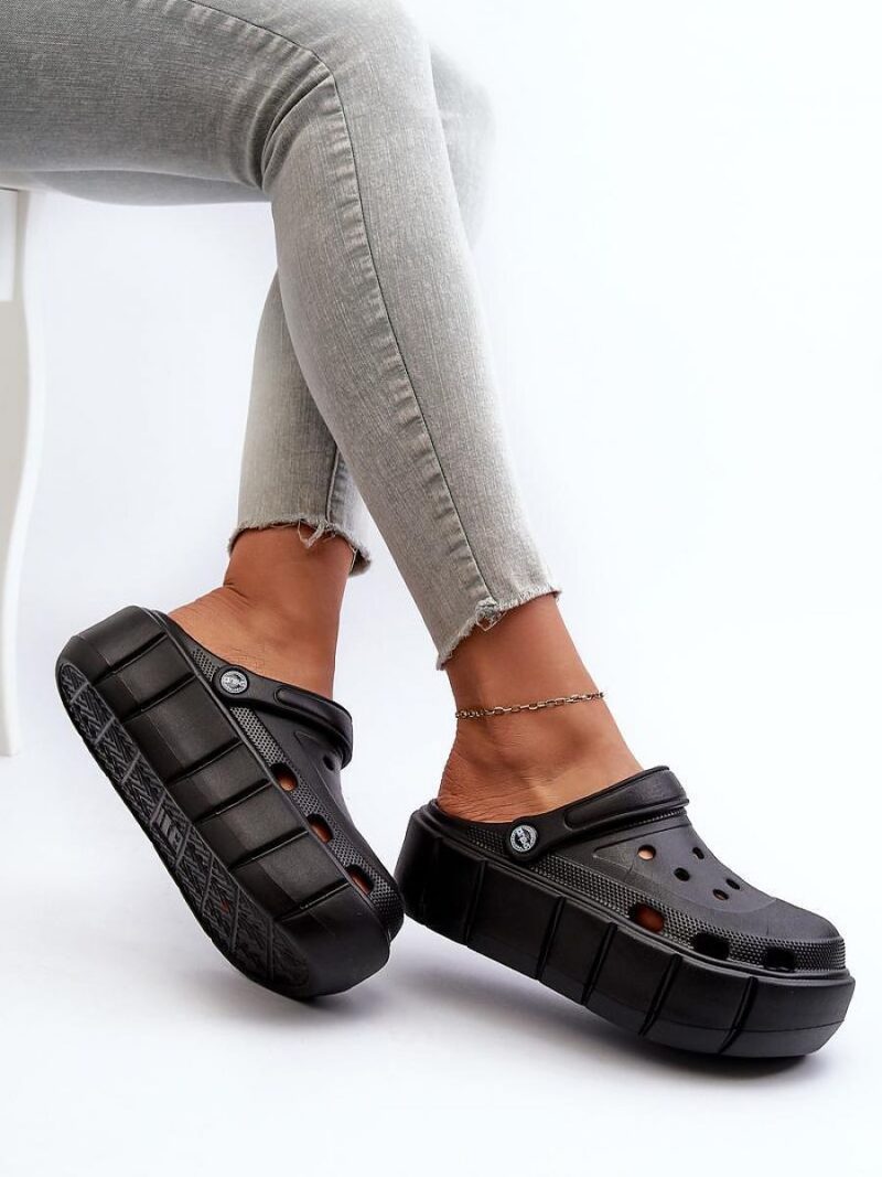 Sandał Klapki Model Itubia 24SD19-7561 Black - Step in style - obrazek 3
