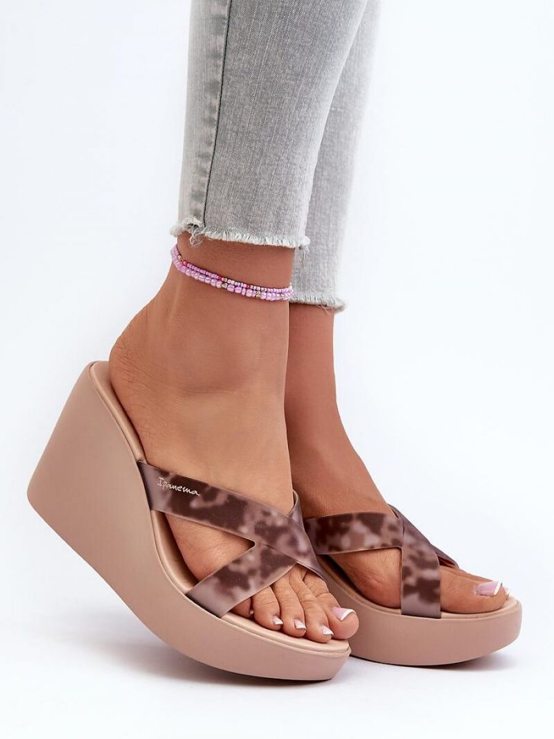 Sandał Klapki Model 83520 Ipanema High Fashion Slide Fem Beige - Step in style