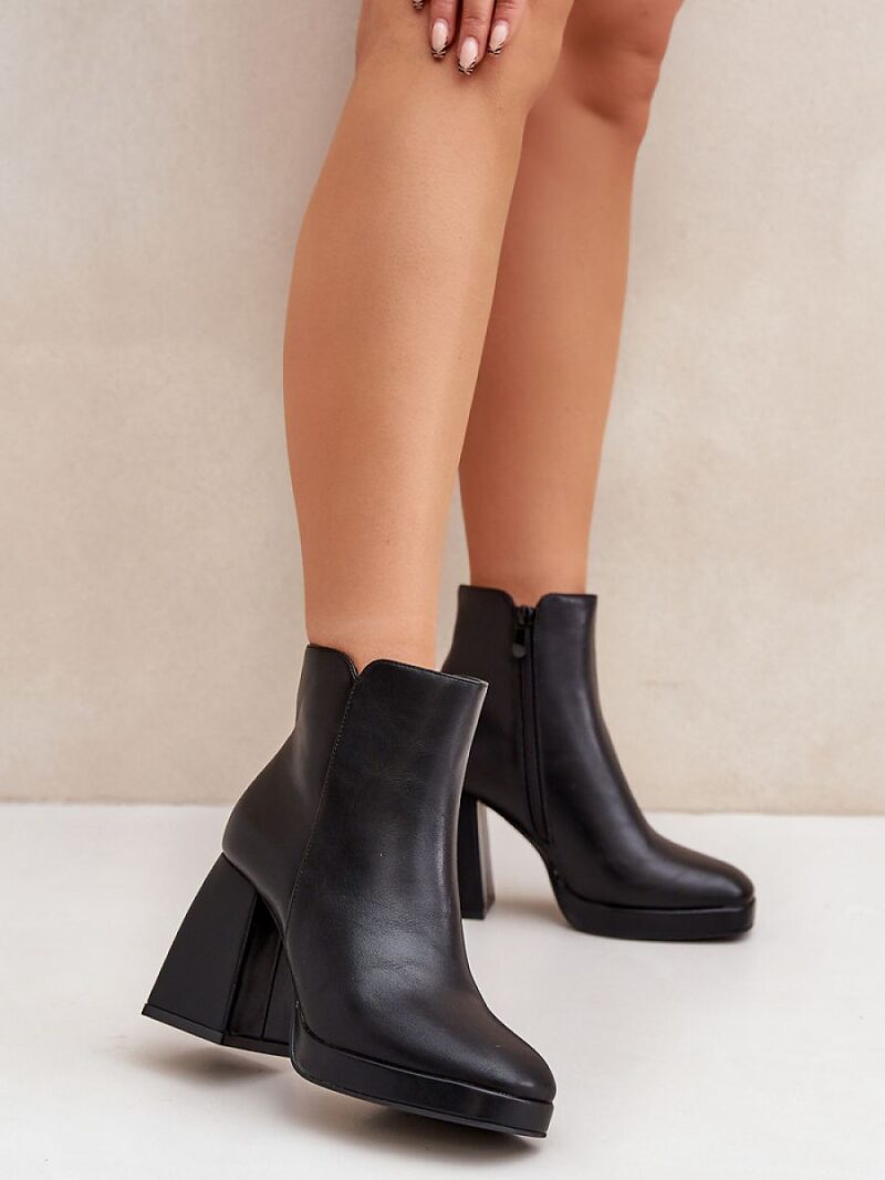 Botki Model Selarae LQ-48 Black - Step in style