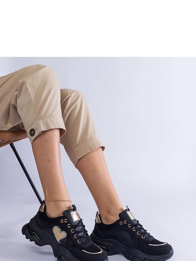 Czarne sneakersy na platformie z serduszkiem Martineza - Solea - obrazek 3