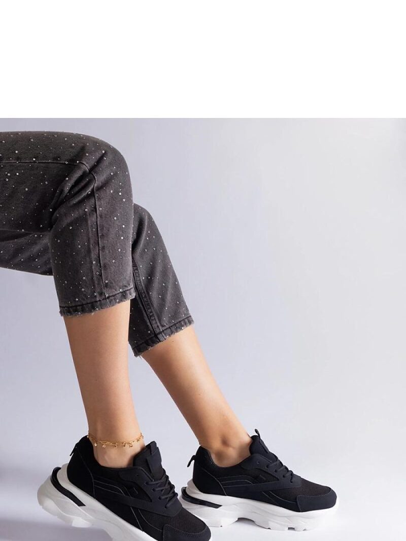 Czarne sneakersy na grubszej podeszwie Guerrera - Solea - obrazek 2