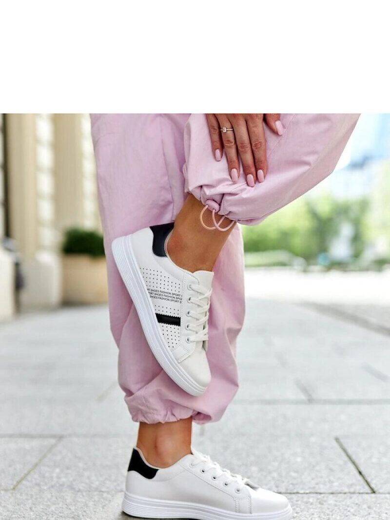 Biało-czarne sneakersy eko skóra Berdine - Solea - obrazek 3