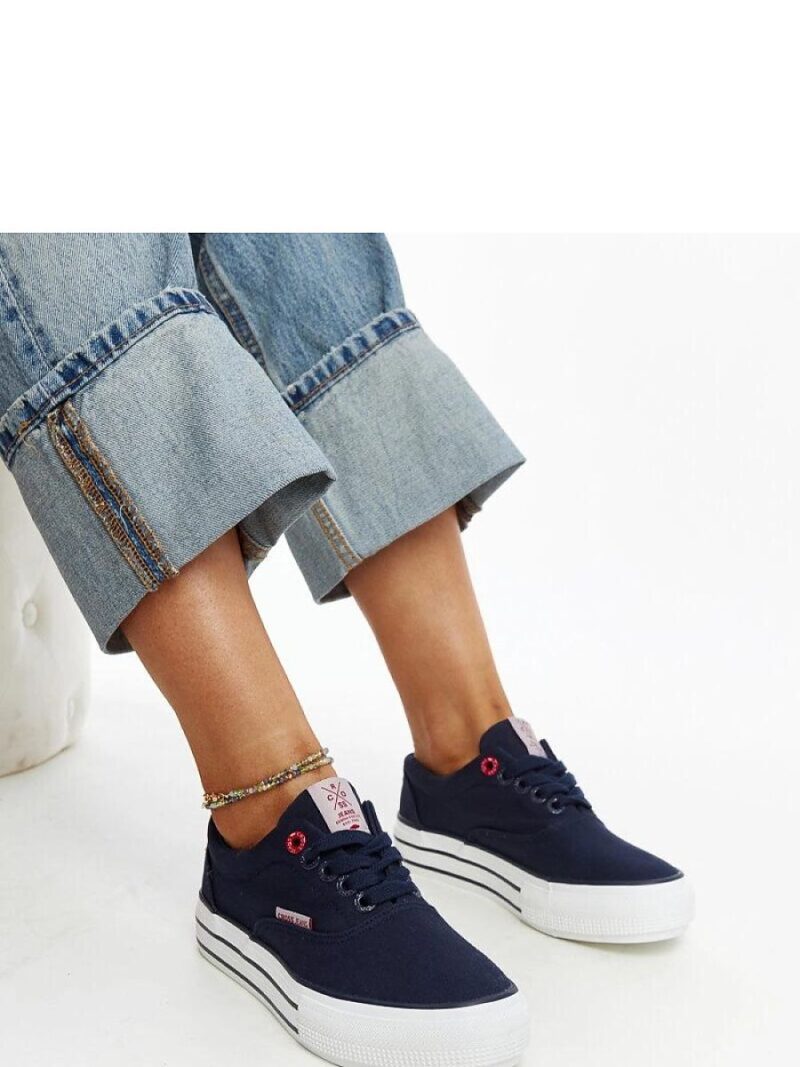 Granatowe damskie trampki na grubej podeszwie CROSS JEANS - Solea