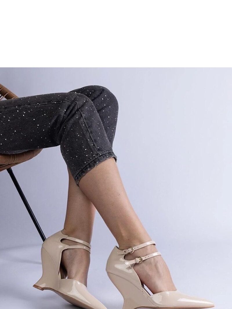 Czółenka Model Vizario E30062 Beige - PRIMO