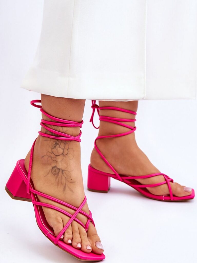 Sandały wiązane Model Secret Love LOLA5023 Pink - Step in style